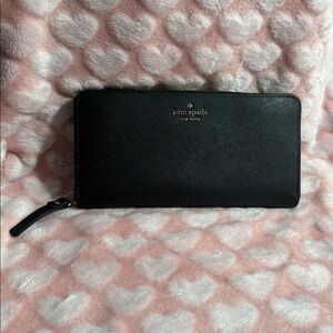 Kate Spade Black Zip Close Leather Wallet